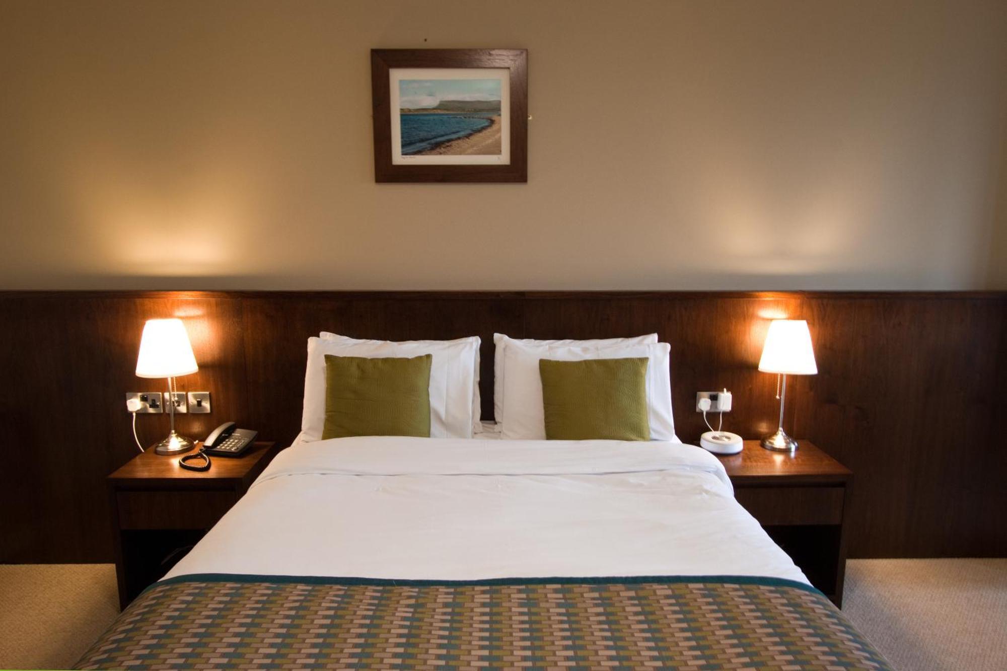 סליגו Strandhill Lodge And Suites מראה חיצוני תמונה